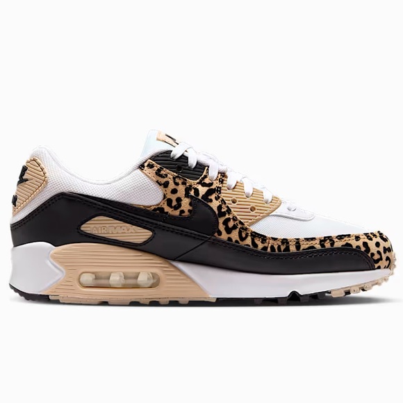 🐆 Nike Air Max 90 Leopard Print 🐆 - Picture 2 of 5